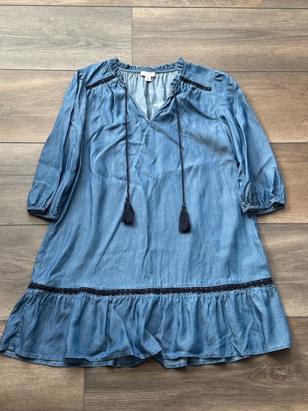 crown & ivy light blue chambray peasant dress